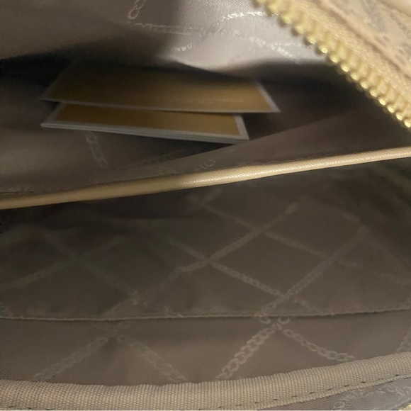 Michael Kors  Logo Jet Set Ballet MD Camera Bag Camel and Brown NWT - Picture 7 of 11